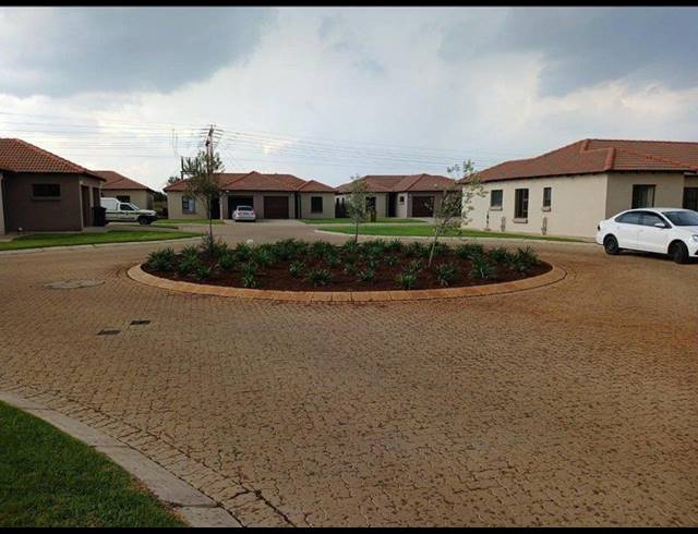 3 BEDROOM PROPERTY TO RENT IN HENLEY-ON-KLIP